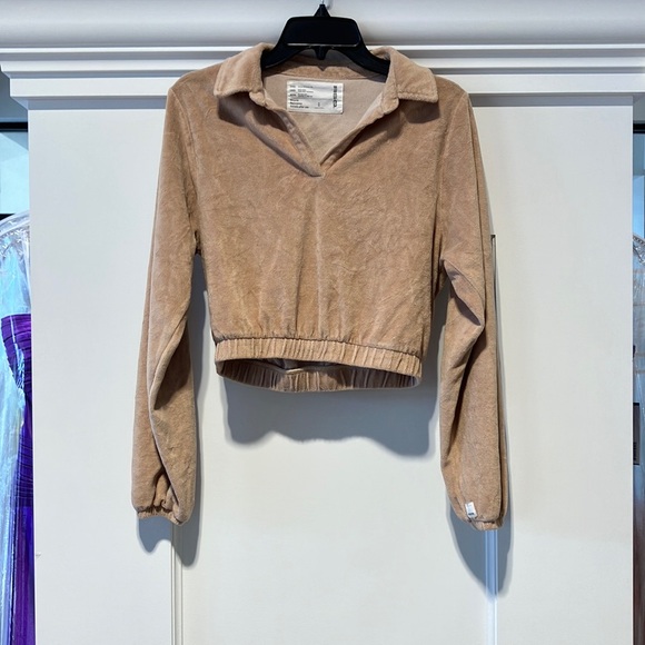 RSQ Tops - Cropped Pull Over